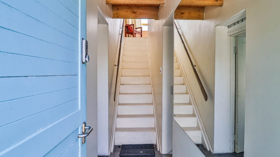 4 Bedroom Property for Sale in Perlemoenbaai Western Cape